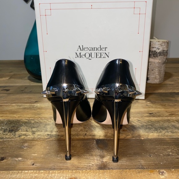 Alexander McQueen Punk Spiked Pumps - Picture 8 of 8